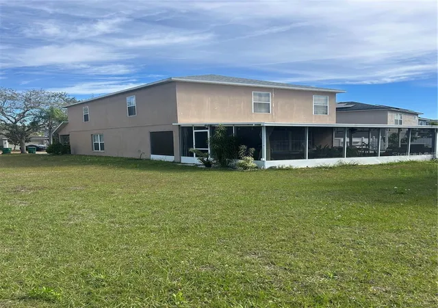 Photo 4 of Single family home for sale at 1906 Sherbourne St, Winter Garden, FL 34787 | MLS# S5151079 | Listing updated on 2026-08-11