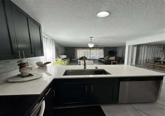 Photo 5 of Single family home for sale at 1906 Sherbourne St, Winter Garden, FL 34787 | MLS# S5151079 | Listing updated on 2026-08-11