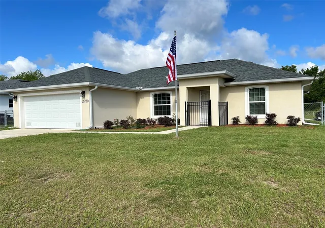 Photo 1 of Sale Pending at 16750 Sw 18th Avenue Rd, Ocala, FL 34473 | MLS# OM725853 | Listing updated on 2026-09-21