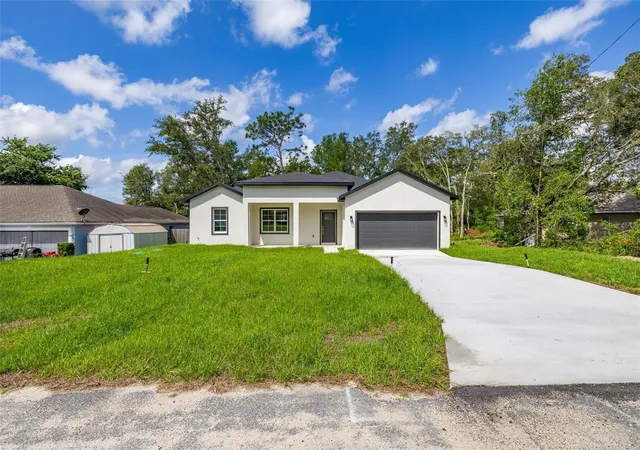 Photo 4 of Single family home for sale at 8100 N Hillview Cir, Citrus Springs, FL 34434 | MLS# O6412982 | Listing updated on 2026-09-11