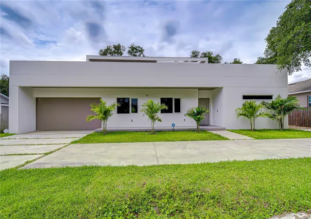 Photo 1 of Single family home for sale at 6805 New York Dr, Tampa, FL 33619 | MLS# TB8514827 | Listing updated on 2026-07-22