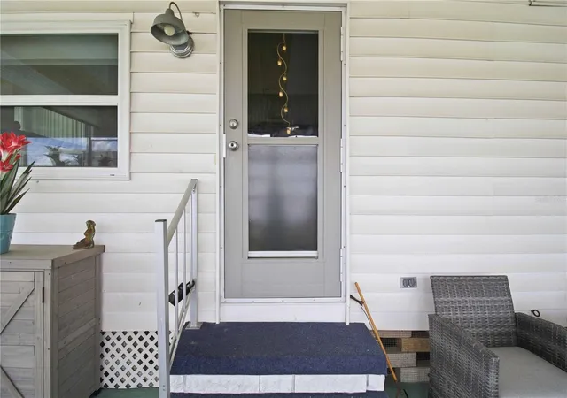 2nd image of 5402 Chateau Ln, Bradenton, FL 34207 | MLS# D6147675