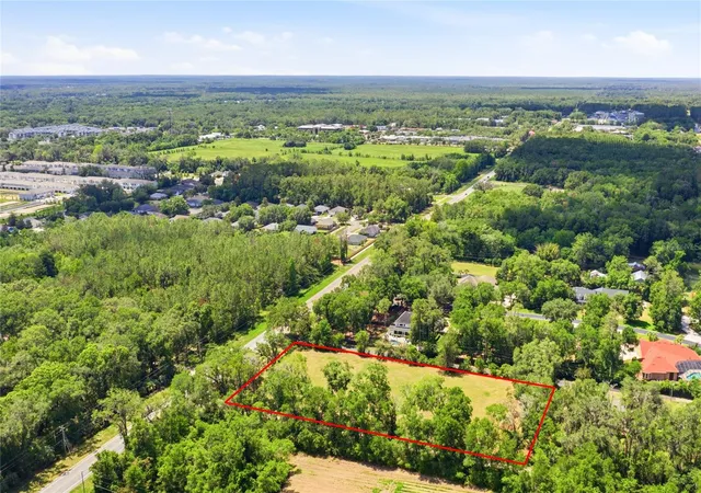 11th image of 1224 Nw 143rd St, Newberry, FL 32669 | MLS# GC540847