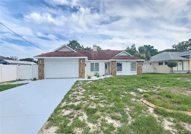 Photo 1 of Single family home for sale at 11318 Palomar St, Spring Hill, FL 34609 | MLS# TB8514861 | Listing updated on 2026-08-07