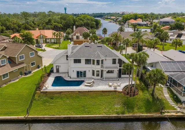 Homes for sale in Palm Coast, FL | 7 Chinook Ct, Palm Coast, FL 32137 | MLS# FC318980
