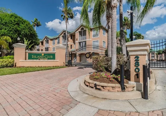 2nd image of 4304 Bay Clb Cir, TAMPA, FL 33607