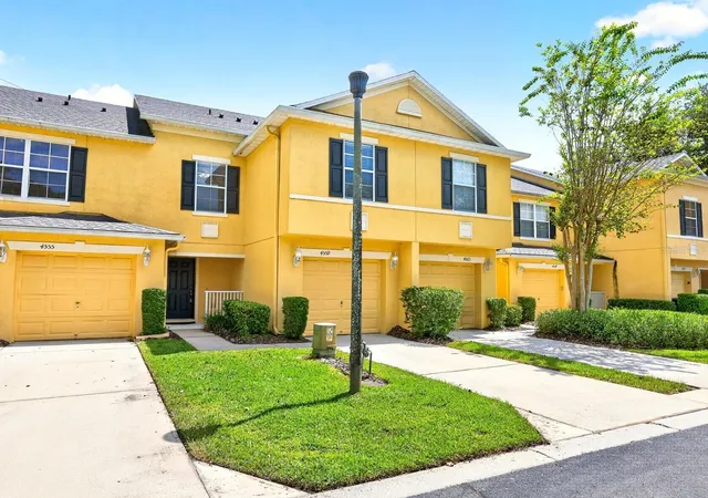 Photo 2 of Townhouse for sale at 4559 Lacebark Trl, Oviedo, FL 32765 | MLS# O6413046 | Listing updated on 2026-10-07