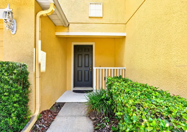 Photo 3 of Townhouse for sale at 4559 Lacebark Trl, Oviedo, FL 32765 | MLS# O6413046 | Listing updated on 2026-10-07