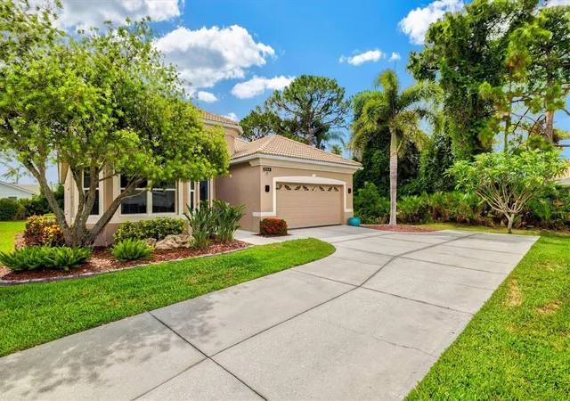 Photo 2 of Single family home for sale at 9144 Willow Brk Dr, Sarasota, FL 34238 | MLS# A4695699 | Listing updated on 2026-06-20