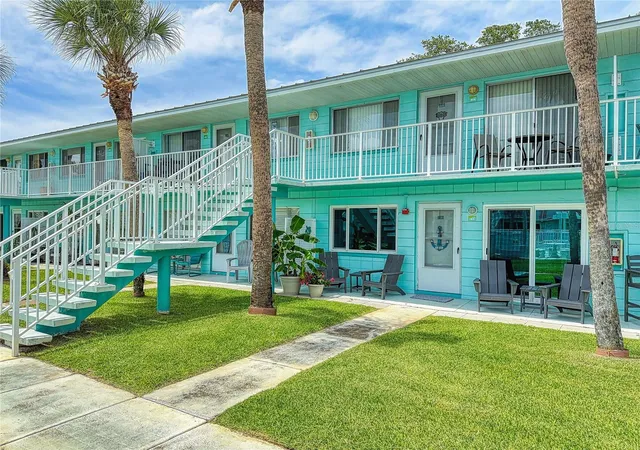 Homes for sale in New Smyrna Beach, FL | 541 S Peninsula Avenue, New Smyrna Beach, FL 32169 | Houzeo