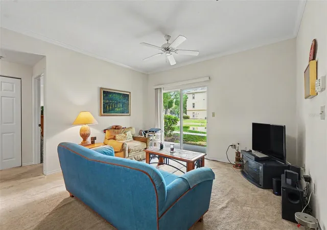 3rd image of 5602 Pinnacle Hts Cir, Tampa, FL 33624