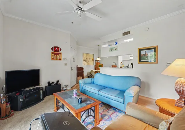 4th image of 5602 Pinnacle Hts Cir, Tampa, FL 33624