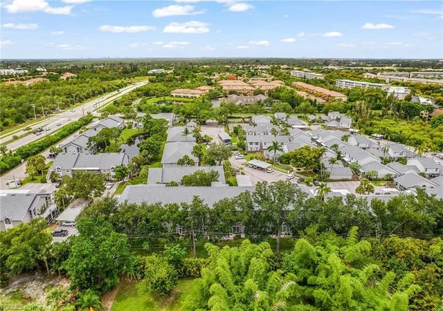 2nd image of 14461 Lakewood Trace Ct, FORT MYERS, FL 33919