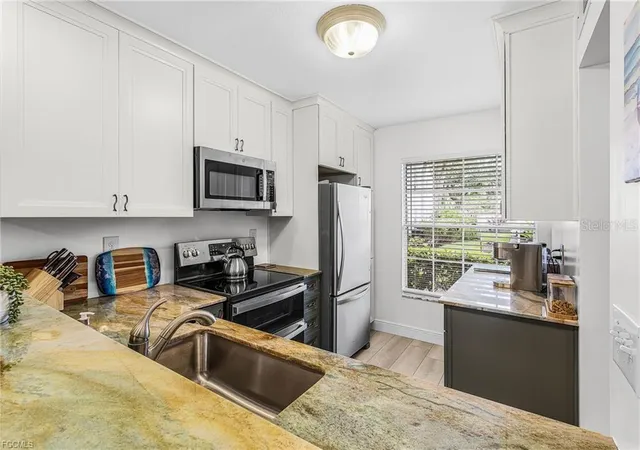 4th image of 14461 Lakewood Trace Ct, FORT MYERS, FL 33919