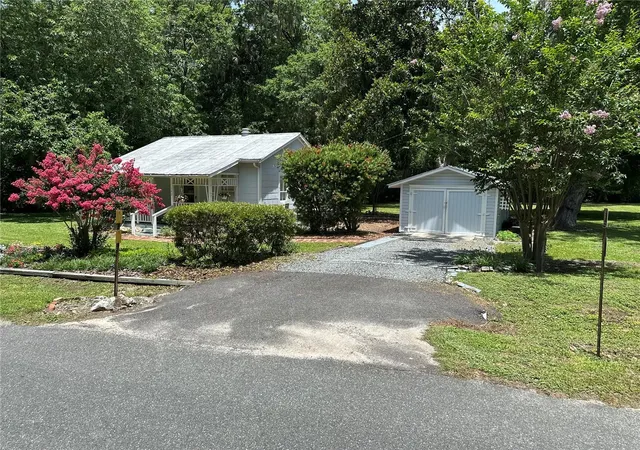 Homes for sale in Williston, FL | 142 Nw 2nd Ave, Williston, FL 32696 | MLS# OM725875