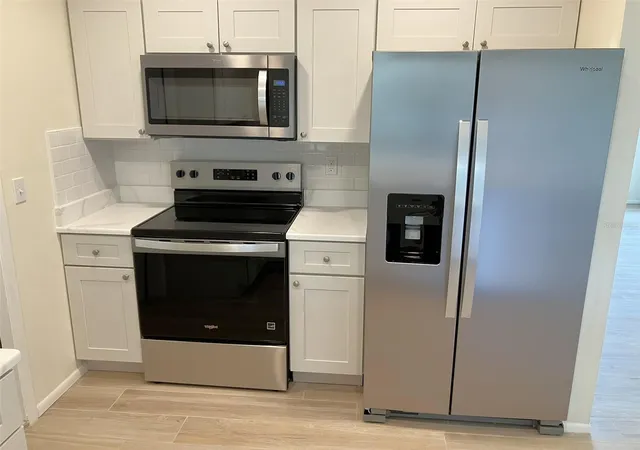 Listing Photo 5 - Condo for sale in building located at 10186 45th Wy N, PINELLAS PARK, FL 33782