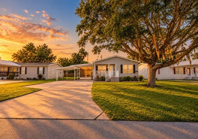 Manufactured home for sale at 35201 Forest Lake Rd, LEESBURG, FL 34788 | MLS# O6413121