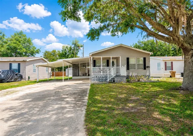 37th image of 35201 Forest Lake Rd, Leesburg, FL 34788 | MLS# O6413121