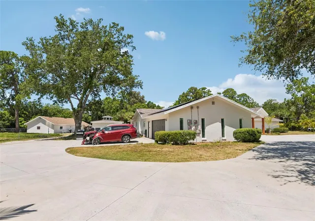 4th image of 11295 131St St, Largo, FL 33774 | MLS# TB8514967