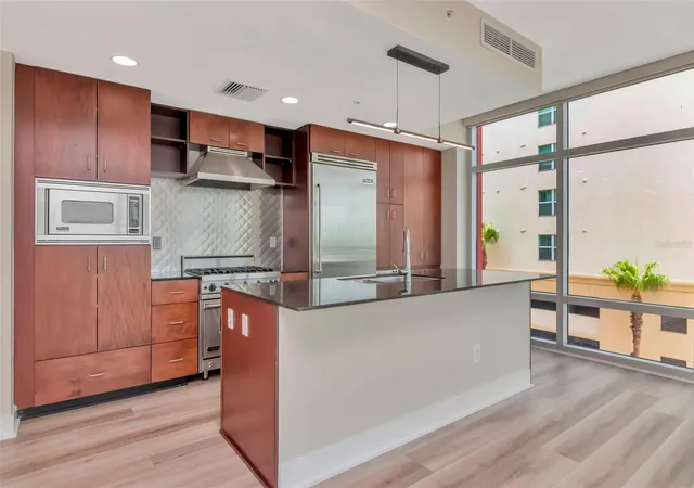 3rd image of 1208 E Kennedy Blvd #419, Tampa, FL 33602 | MLS# TB8514968