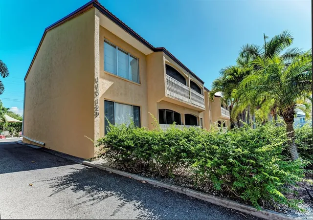 1st image of 129 Tyler Dr #101, Sarasota, FL 34236 | MLS# A4695729