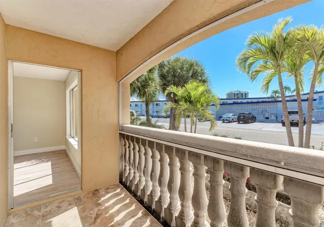 2nd image of 129 Tyler Dr, SARASOTA, FL 34236