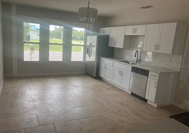 4th image of 601 Banana St, Tarpon Springs, FL 34689 | MLS# TB8514978