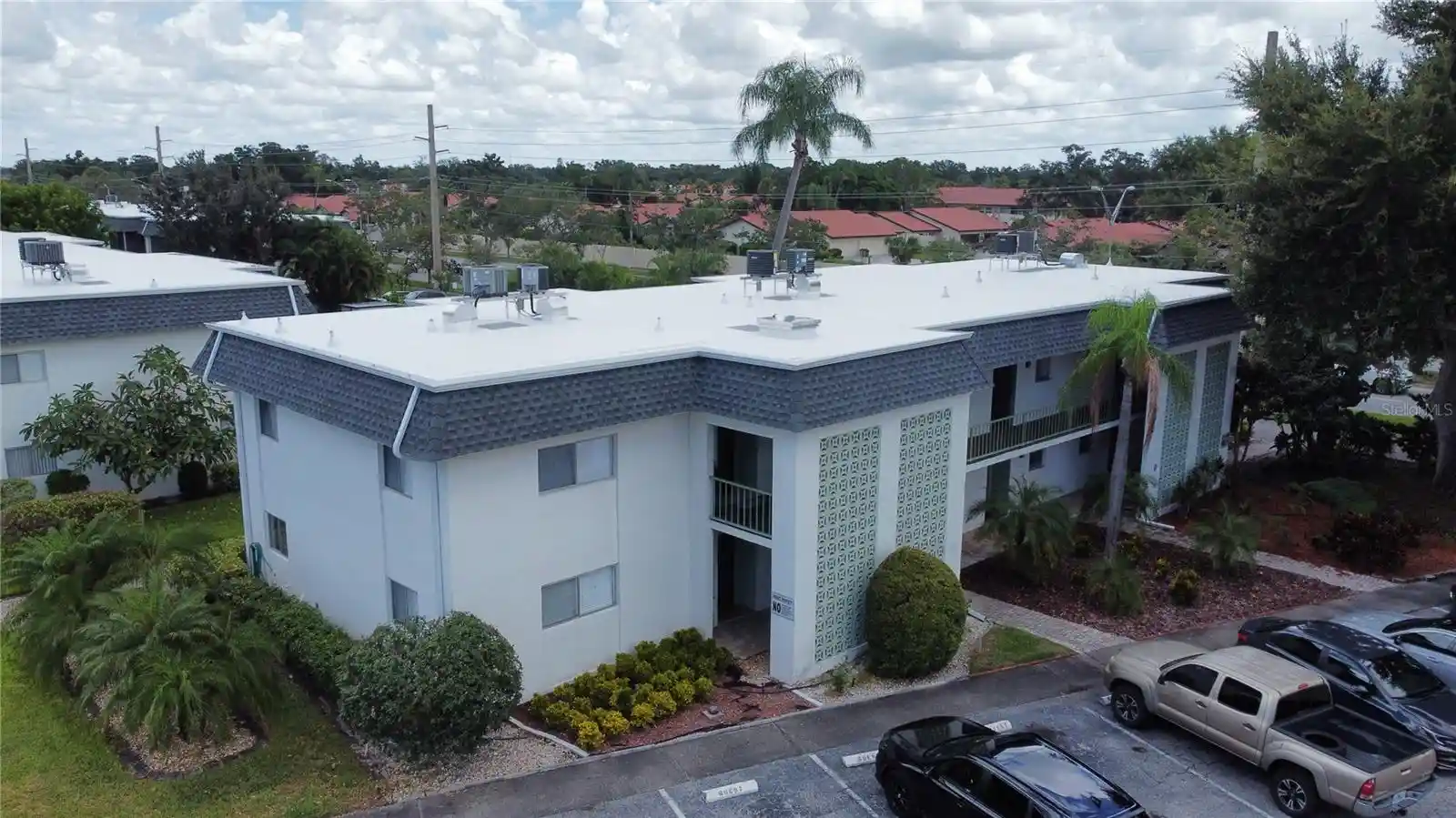 Listing Photo 2 - Condo for sale in 3606 Beneva Rd located at 3606 Beneva Rd, Sarasota, FL 34232 - Unit #504