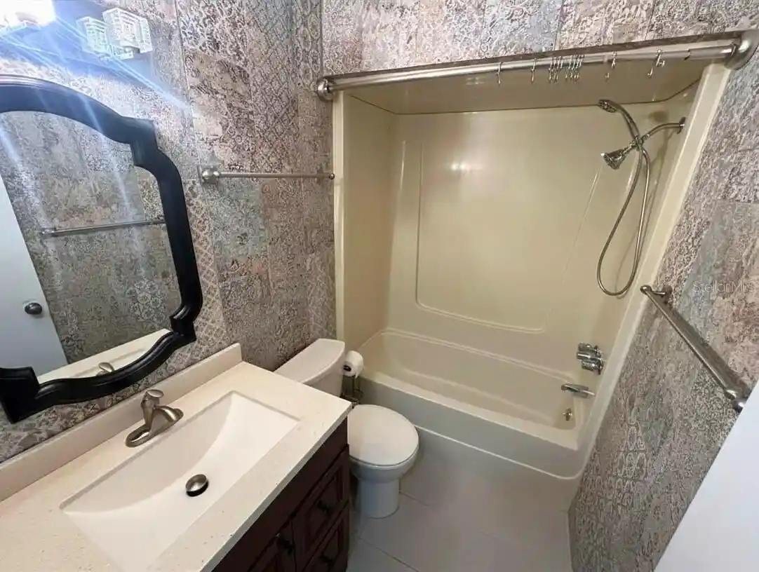 Listing Photo 28 - Condo for sale in 3606 Beneva Rd located at 3606 Beneva Rd, Sarasota, FL 34232 - Unit #504