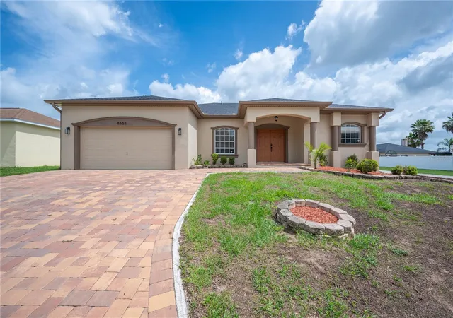 Photo 3 of Single family home for sale at 8653 Pebblebrooke Way, Lakeland, FL 33810 | MLS# TB8514986 | Listing updated on 2026-10-27