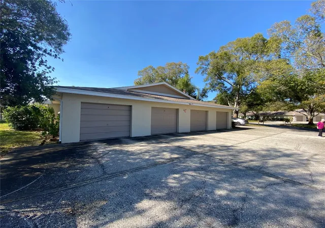 Photo 3 of House for sale at 1059 Dunrobin Dr #B, Palm Harbor, FL 34684 | MLS# TB8514992 | Listing updated on 2026-09-29