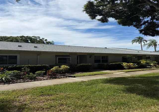Photo 2 of Single family home for sale at 1059 Dunrobin Dr #B, Palm Harbor, FL 34684 | MLS# TB8514992 | Listing updated on 2026-09-29