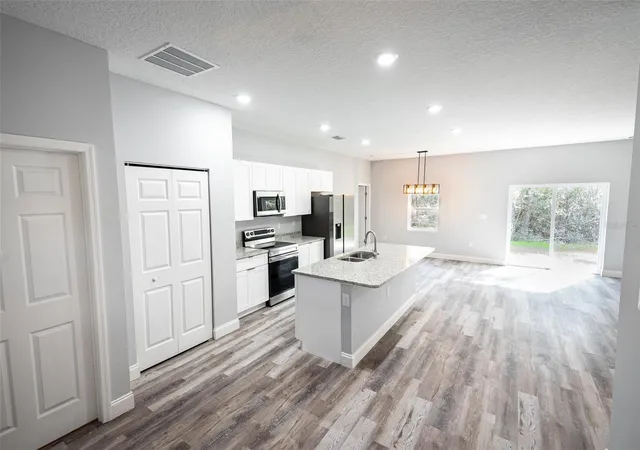 3rd image of 2642 Magnolia Cir, Lake Wales, FL 33898 | MLS# O6413159