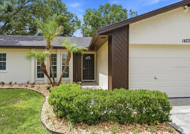 2nd image of 1422 Periwinkle Ct, Lakeland, FL 33811 | MLS# L4962419