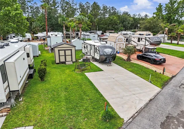 1st image of 2923 Ne 104th Ave, Silver Springs, FL 34488 | MLS# OM725887