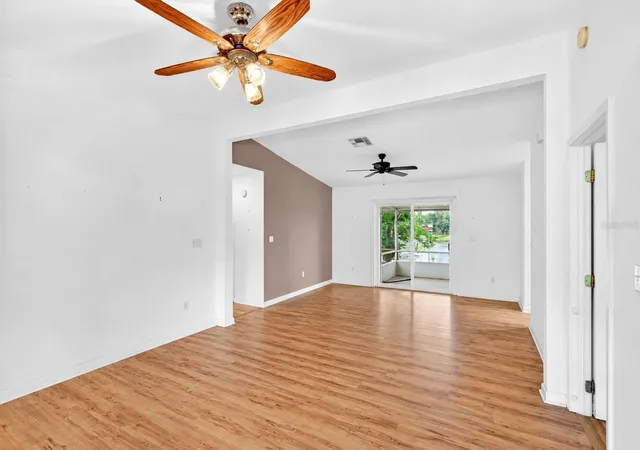 5th image of 125 Ann St, Hawthorne, FL 32640 | MLS# OM725888