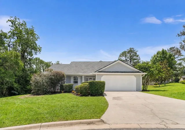 Photo 1 of Single family home for sale at 14611 Nw 150th Lane, Alachua, FL 32615 | MLS# TB8515028 | Listing updated on 2026-08-20