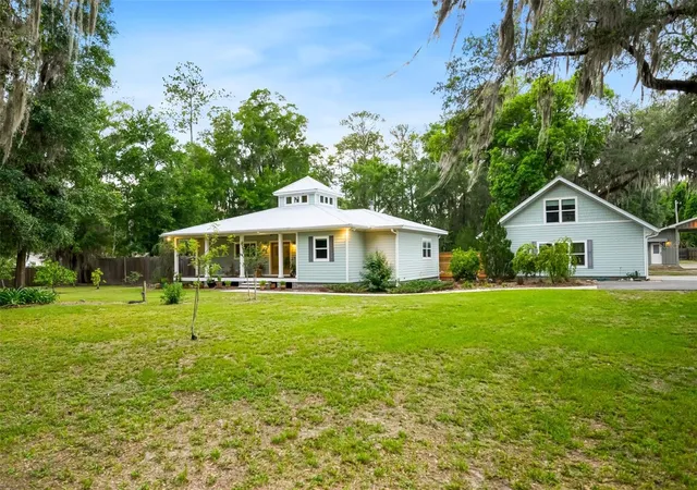 Homes for sale in Gainesville, FL | 2604 Nw 31st Ave, Gainesville, FL 32605 | MLS# GC540868