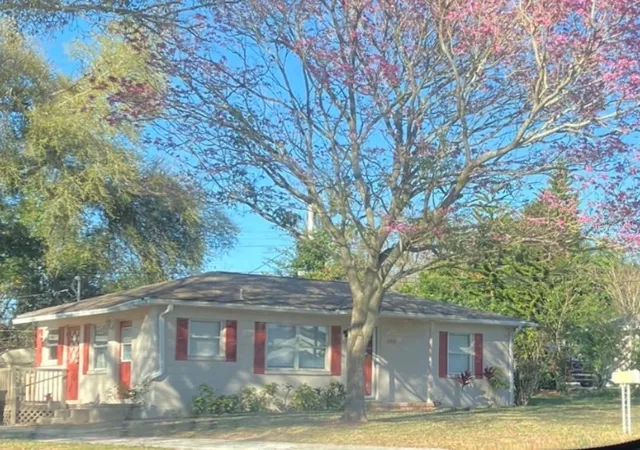 Photo 1 of Single family home for sale at 4320 Hedge Dr N, Lakeland, FL 33812 | MLS# L4962420 | Listing updated on 2026-10-28
