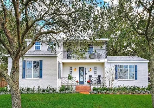 1st image of 1302 Lake Elbert Dr Se, Winter Haven, FL 33880 | MLS# L4962421