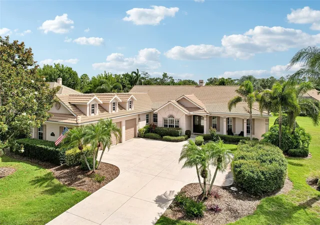 Photo 1 of Single family home for sale at 6615 Butlers Crst Dr, Bradenton, FL 34203 | MLS# TB8515036 | Listing updated on 2026-08-15