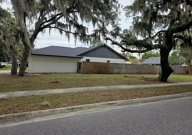 Photo 3 of Single family home for sale at 6476 Preakness Dr, Orlando, FL 32818 | MLS# O6413205 | Listing updated on 2026-07-09