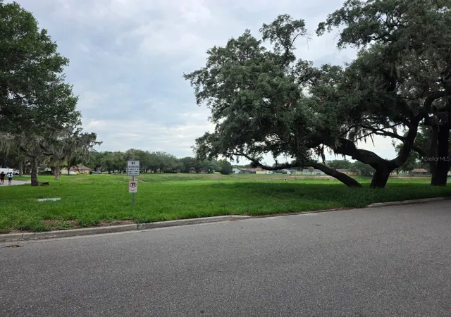 Photo 3 of Single family home for sale at 6476 Preakness Dr, Orlando, FL 32818 | MLS# O6413205 | Listing updated on 2026-07-09
