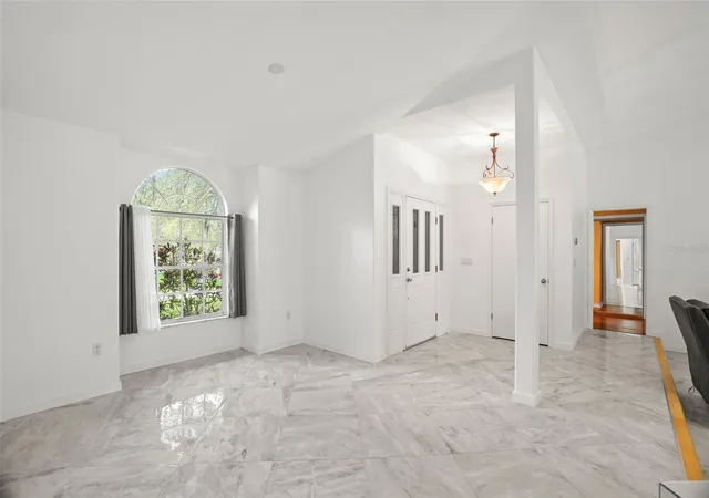 5th image of 8020 Moonlight Ln, New Port Richey, FL 34654 | MLS# W7886358