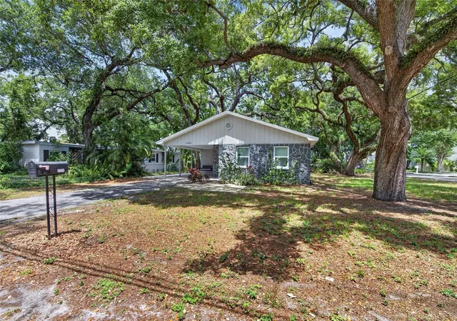 Homes for sale in Tampa, FL | 5326 S Russell St, Tampa, FL 33611 | MLS# TB8515053