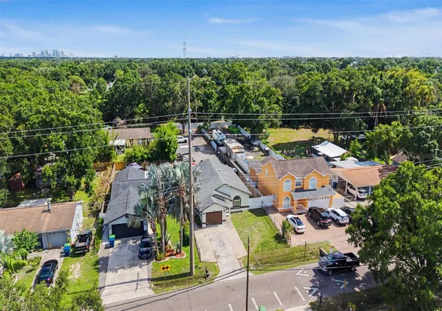 Photo 2 of Single family home for sale at 1900 W Kirby St, TAMPA, FL 33604 | MLS# TB8515060 | Listing updated on 2026-10-05