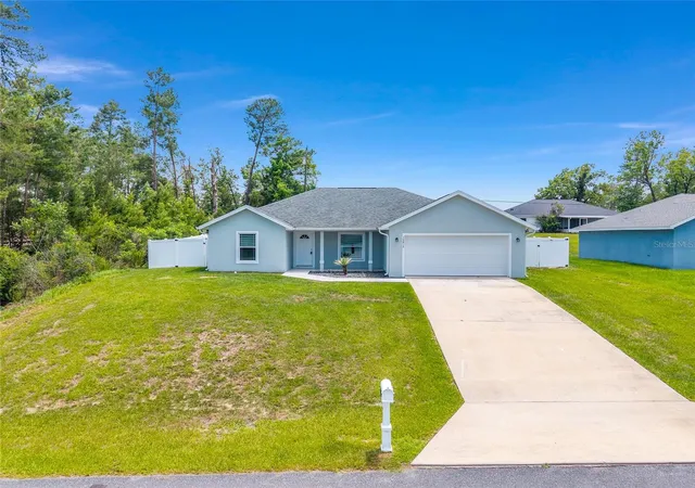 Photo 3 of Sale Pending at 15017 Sw 46th Circle, Ocala, FL 34473 | MLS# OM725894 | Listing updated on 2026-10-15