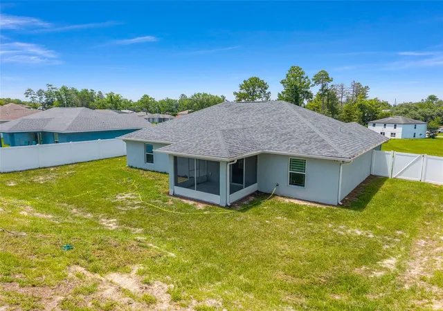 Photo 4 of Sale Pending at 15017 SW 46th Circle, Ocala, FL 34473 | MLS# OM725894 | Listing updated on 2026-10-15