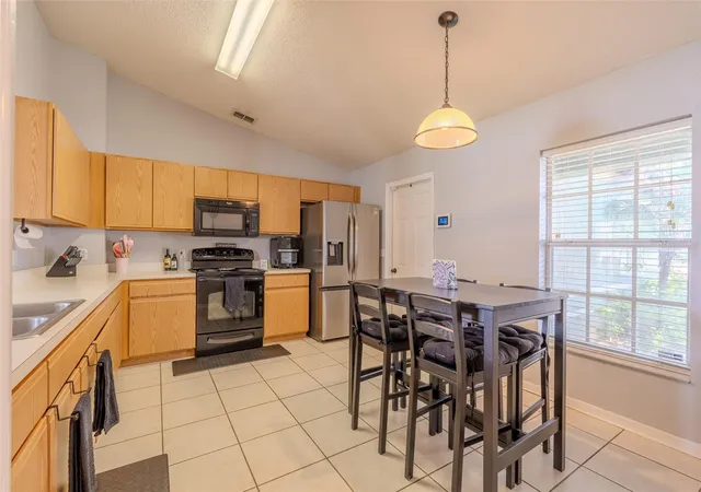 Photo 3 of Single family home for sale at 145 Eagle Point Blvd, Auburndale, FL 33823 | MLS# L4962425 | Listing updated on 2026-10-05