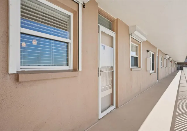 5th image of 1847 Shore Dr S #711, South Pasadena, FL 33707 | MLS# TB8515080